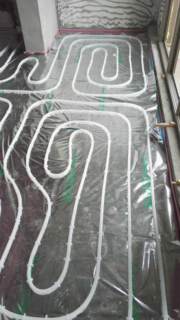 柏莊麗城地暖鋪設(shè)